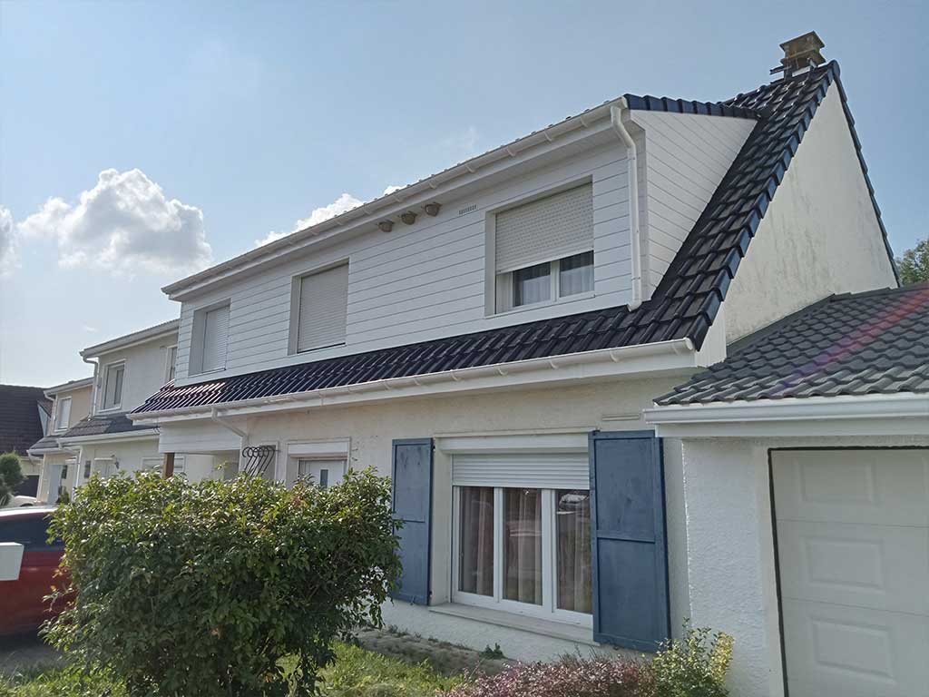A Famars Réfection de toiture, surélévation du garage en ossature bois, bardage PVC,création d’une chambre et d’un cellier 10
